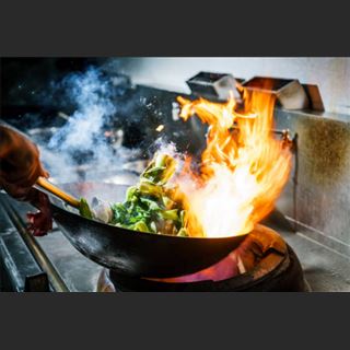 Nhà hàng Việt vùng Burwood cần tuyển phụ bếp, chạy bàn