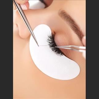 Shop Beauty &Lashes gần trạm xe lửa vùng Hornsby tuyển nhân viên