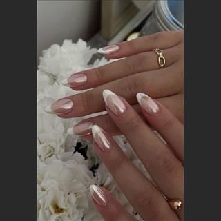 Shop Nails ở Bankstown, NSW cần nhiều thợ bột, tay chân nước 