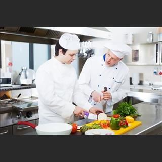 Cần đầu bếp nấu đồ tây làm ở khu St Mary lương cao 