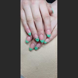 Shop nails vùng Joondalup và Alkimos cần tuyển thợ